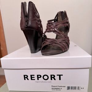 Report Manning D wedge sandals. Dark Brown size 6.5